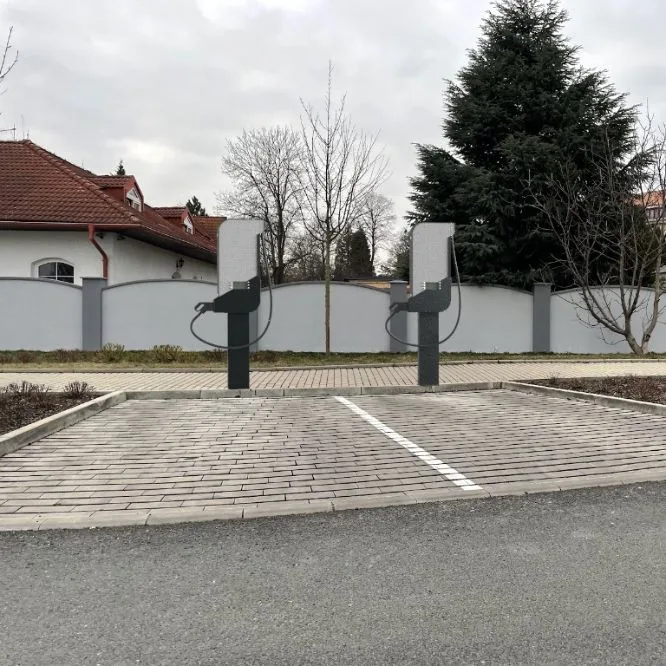 Rychlodobíjecí stanice e:car DC WALL